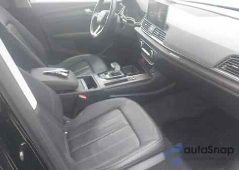2021 Audi Q5 Premium Plus 45 Tfsi Quattro S Tronic z USA, uszkodzony, nr VIN WA1BAAFY8M2127009